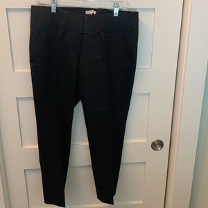 LOFT Maternity Black Dress Crop Pants